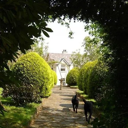 Woodhill House Guest house