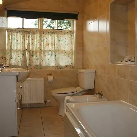 Woodhill House 3* Ardara