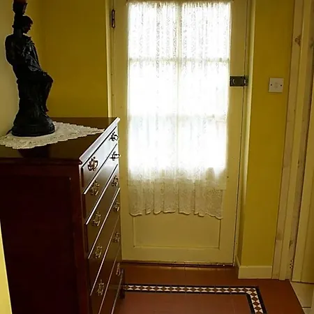 Woodhill House Pensionat 3*
