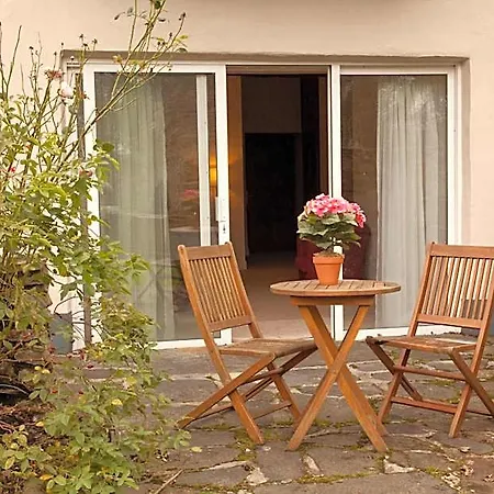 Guest house Woodhill House 3*
