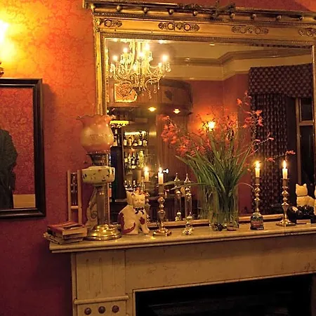 Guest house Woodhill House 3*