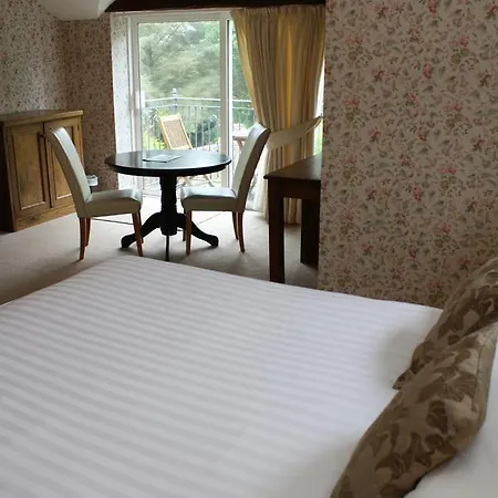 Guest house Woodhill House 3*