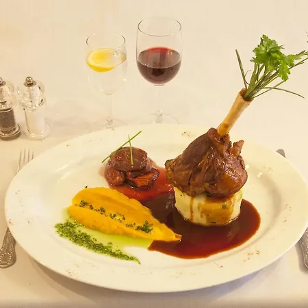Woodhill House Pensionat 3*