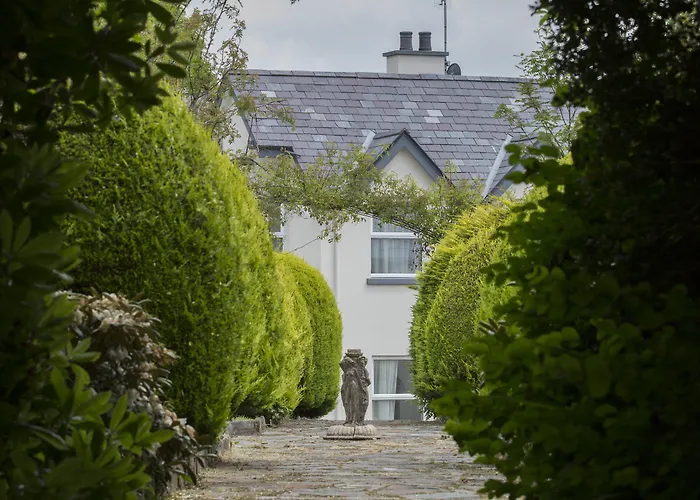 Woodhill House بيت ضيافة 3*