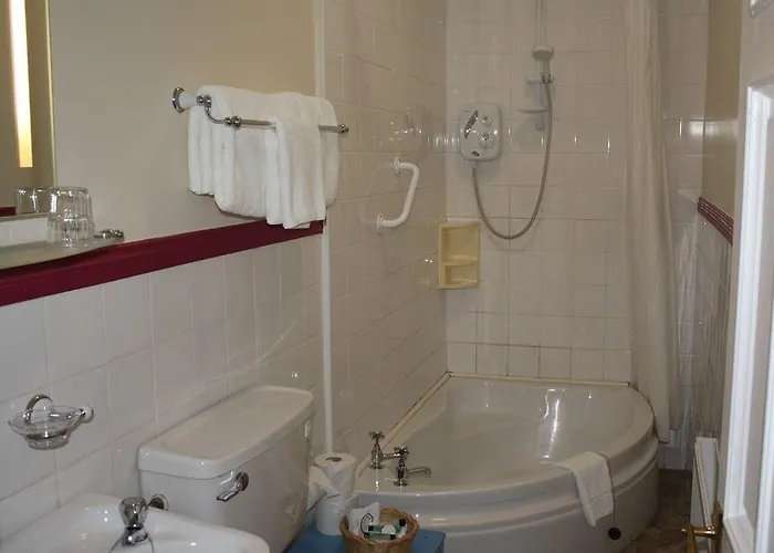 Woodhill House آردارا