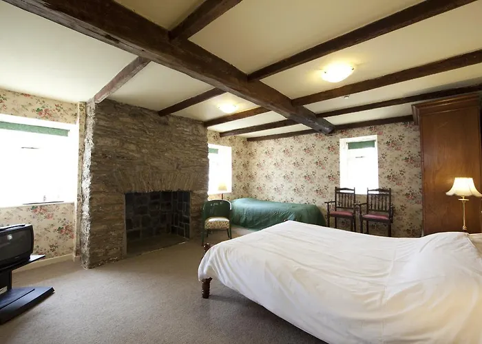 Woodhill House آردارا