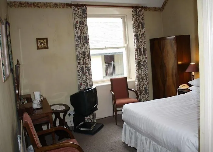 Woodhill House