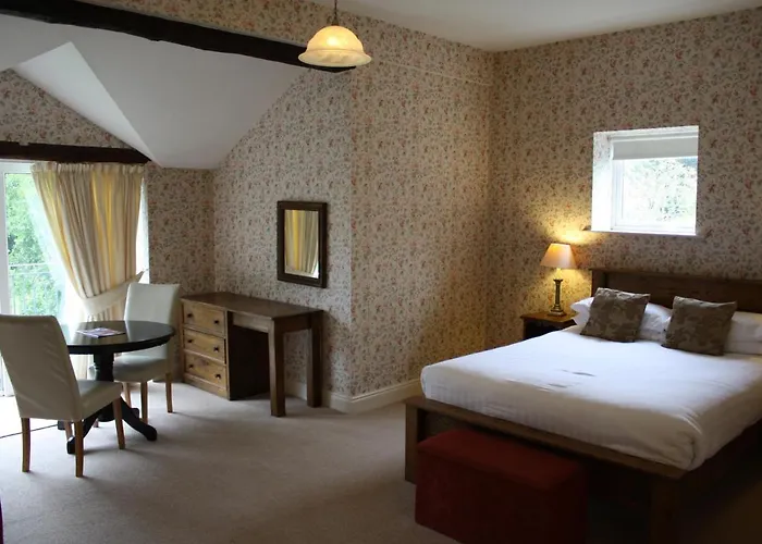 Woodhill House آردارا